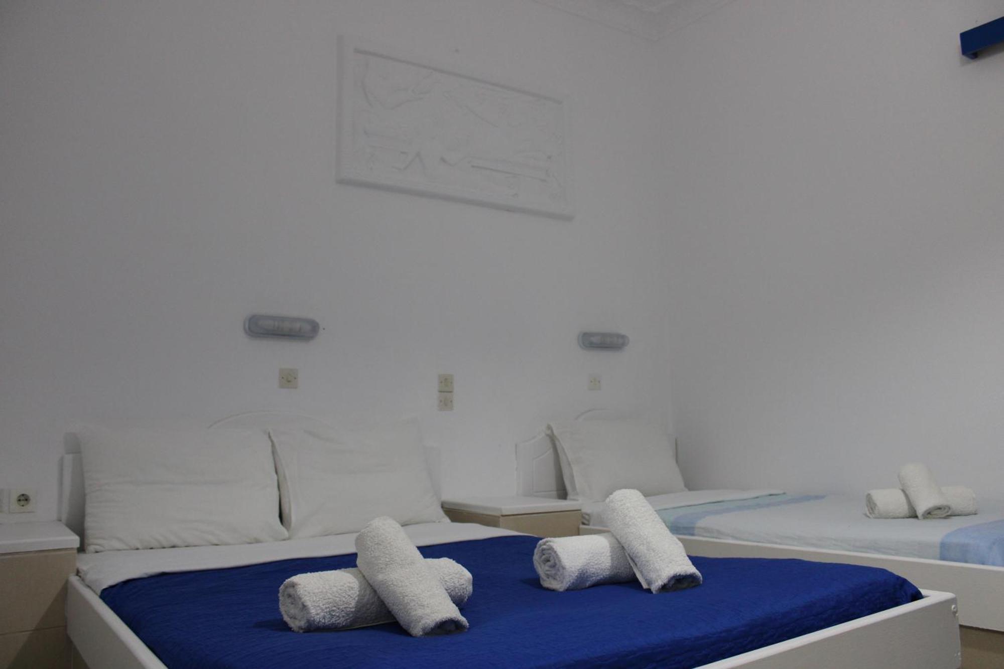 The Three Anchors Rooms Emporio  外观 照片