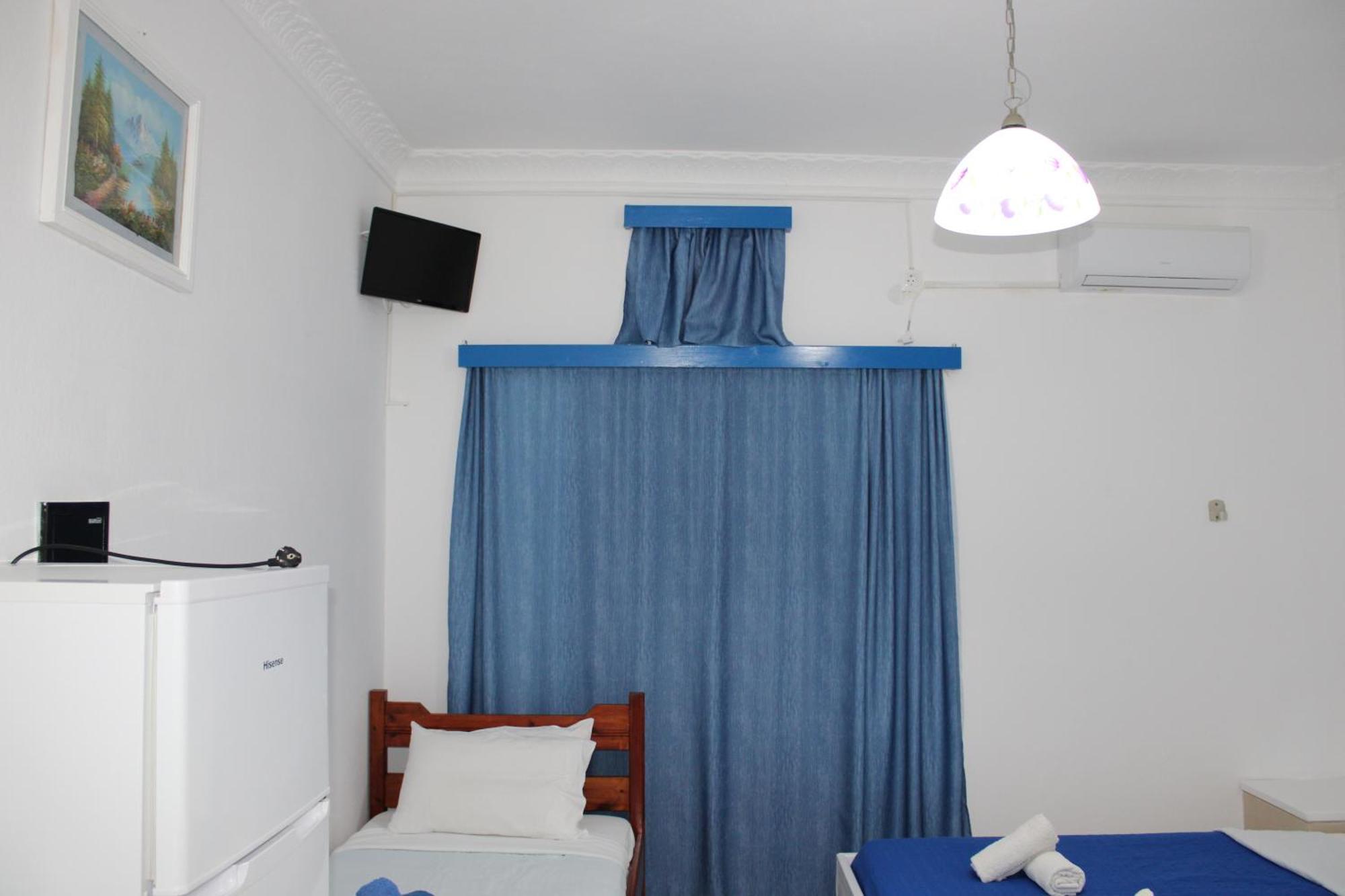 The Three Anchors Rooms Emporio  外观 照片