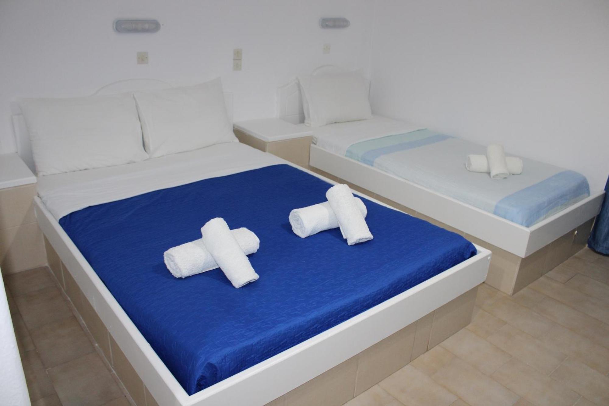 The Three Anchors Rooms Emporio  外观 照片